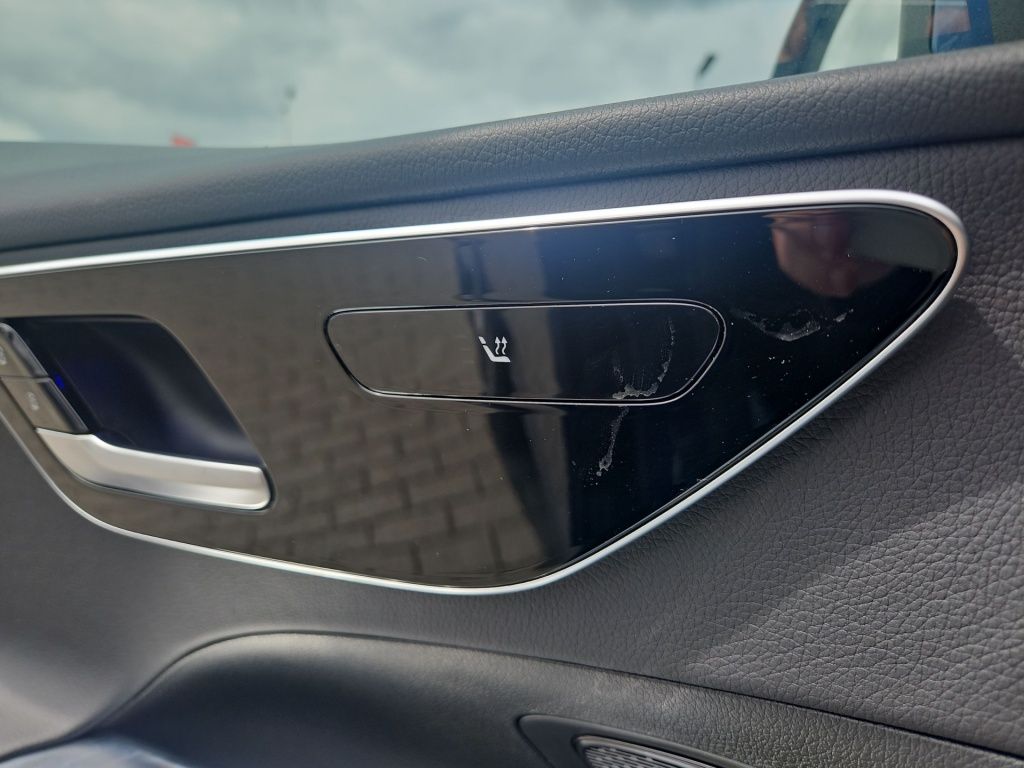 Fahrzeugabbildung Mercedes-Benz C 200 Avantg. ACC LED Navi Winterpaket 360° DAB