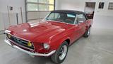 Ford Mustang - Ford Mustang aus 1967 mit Benzin-Antrieb: Cabrio