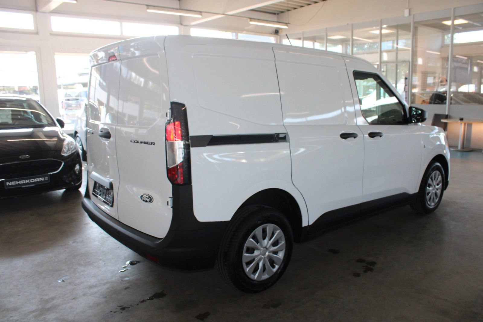 Fahrzeugabbildung Ford Transit Courier TREND Kasten KLIMA CAM WinterPak