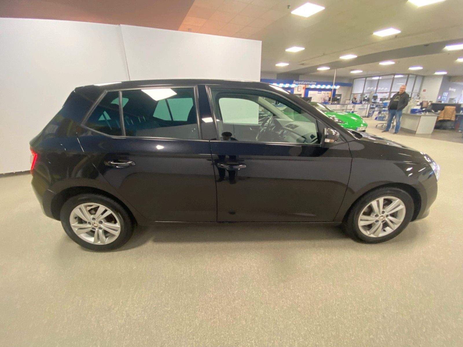 Fahrzeugabbildung SKODA Fabia 1.0 TSI DSG STYLE+Kamera+Mirror Link+ALU+