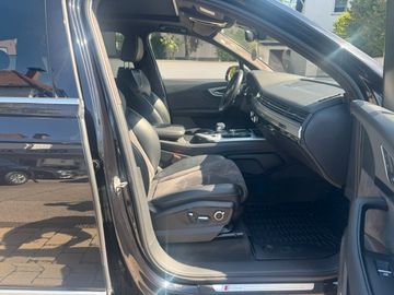 Audi Q7 - 9