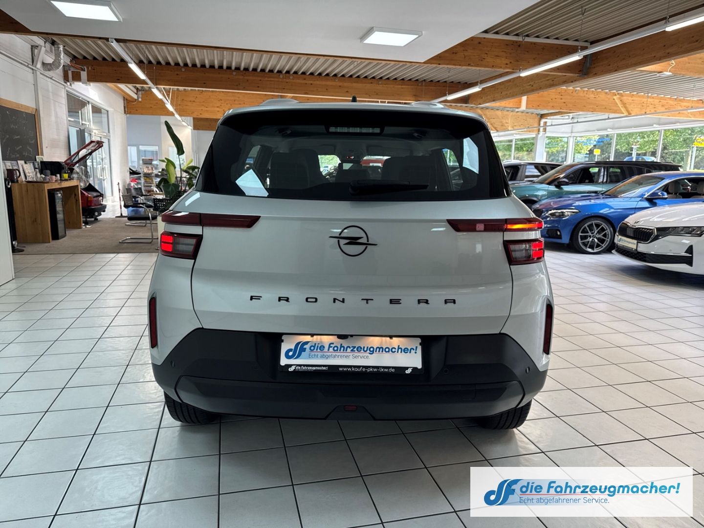 Fahrzeugabbildung Opel Frontera Electric Edition 83 kW Digitales Cockpi