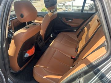 BMW 320 - 10