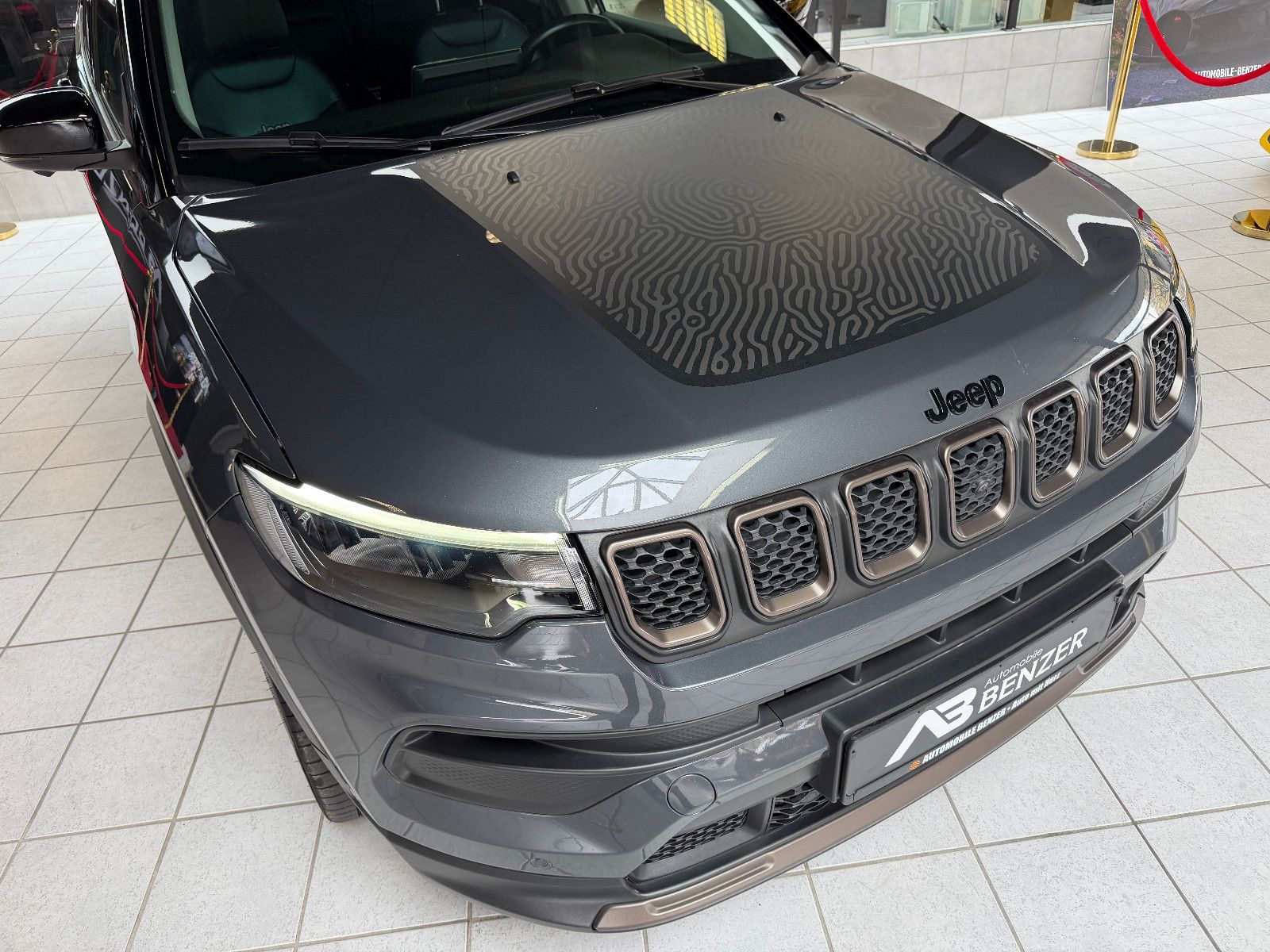 Fahrzeugabbildung Jeep Compass Upland/ALIPINE-SOUND/360°KAM/CARPLAY