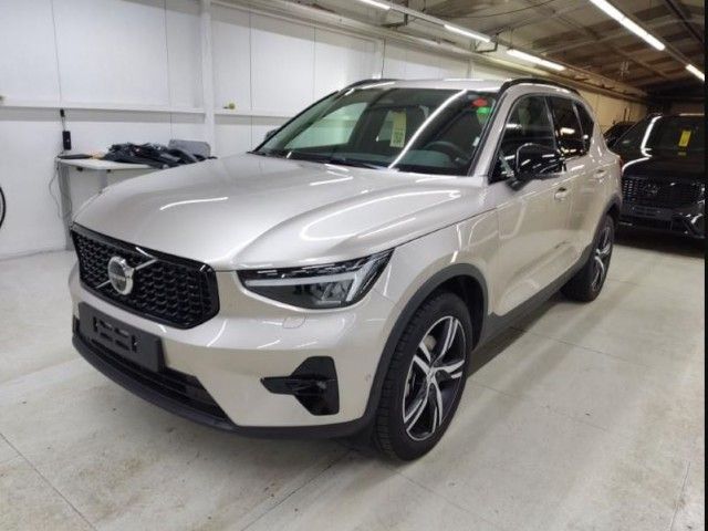 Volvo XC40 B4 Plus Dark/Leder/Navi/LED/360Kam/ab 1,99%