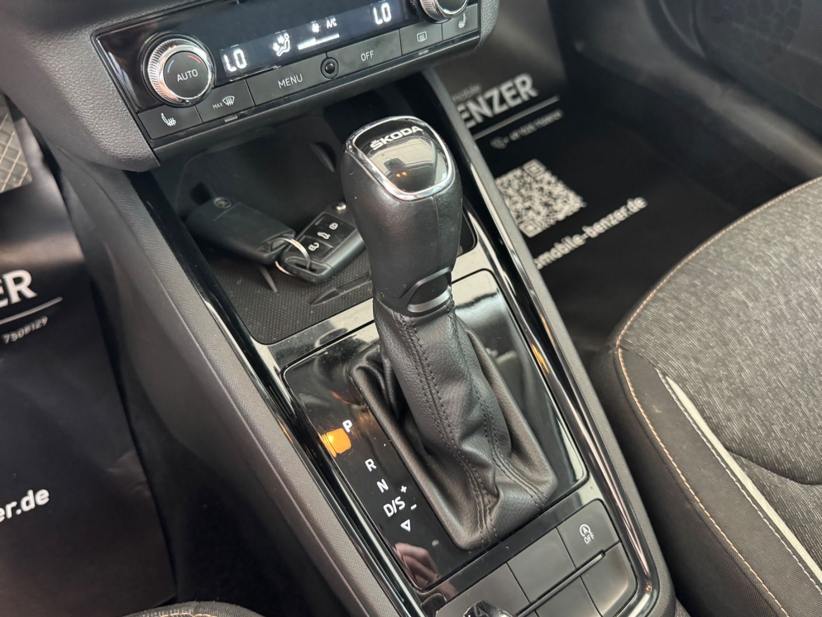 Fahrzeugabbildung SKODA Kamiq Style/HAGELSCHADEN/CarPlay/PDC/KLIMAAUTO/