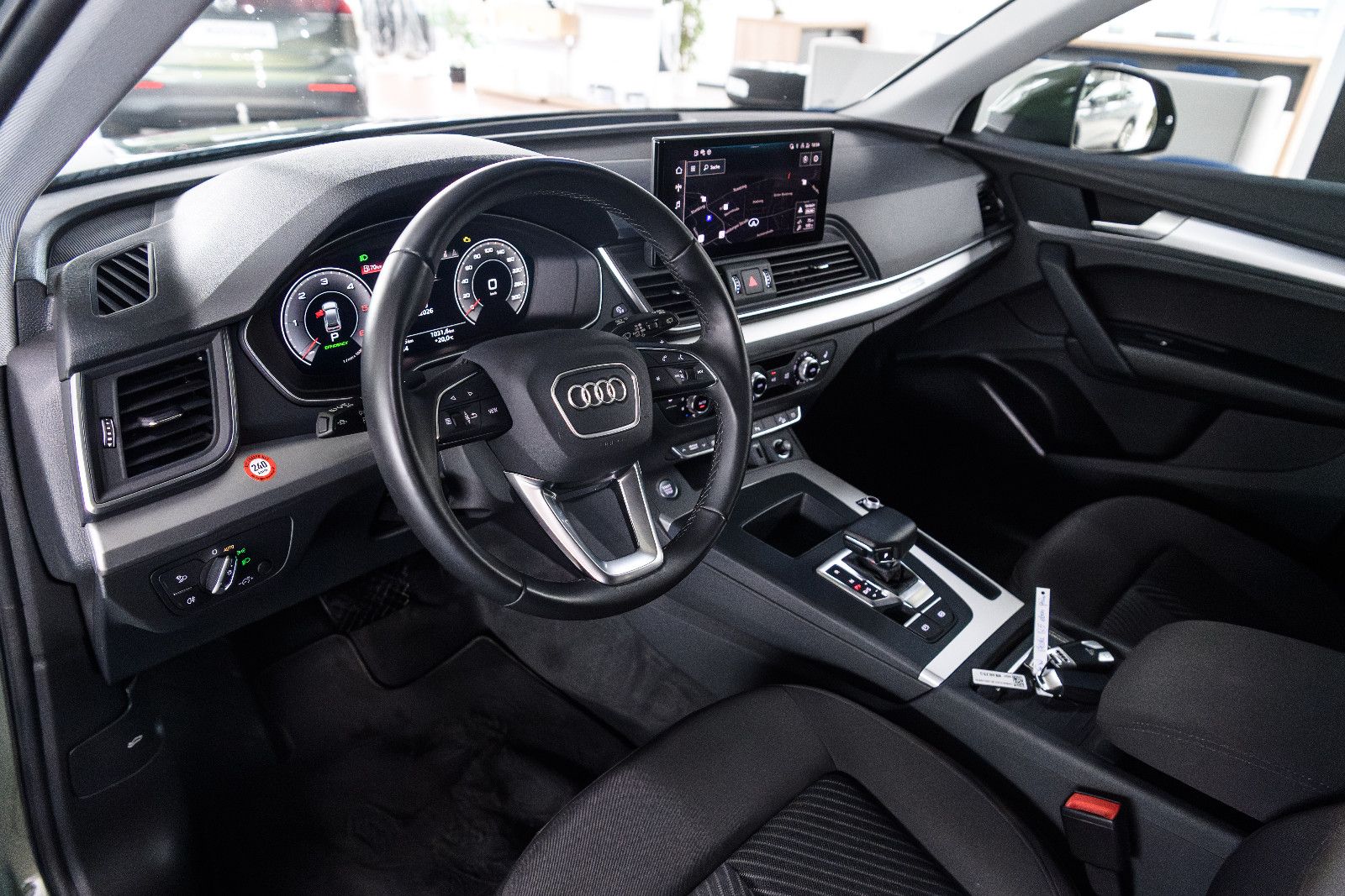 Fahrzeugabbildung Audi Q5 40 TDI quattro S line VIRT/RFK/AHK/SZH
