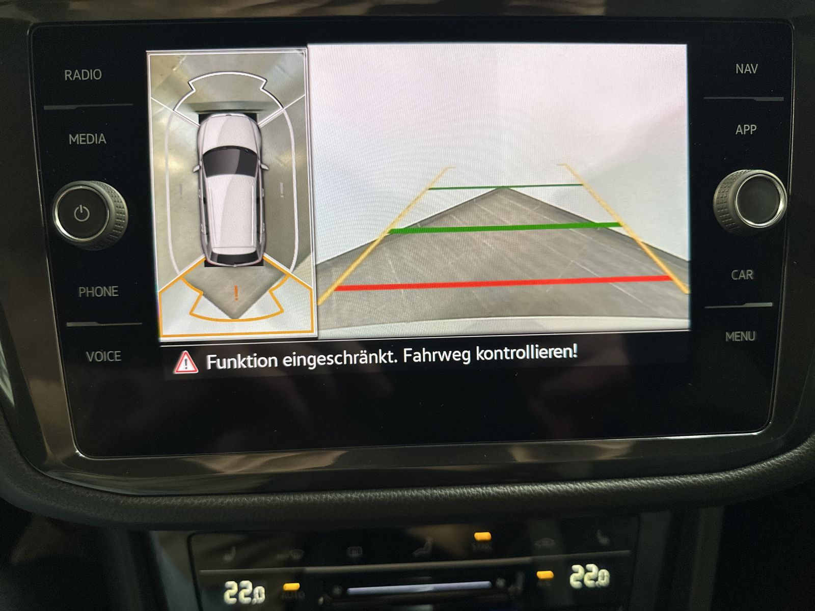 Fahrzeugabbildung Volkswagen Tiguan Allspace R-Line 4M NAV+LED+PANO+AHK+360°