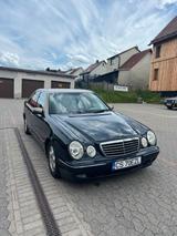 Mercedes-Benz Mercedes benz e class - gebrauchte Mercedes-Benz E 220 aus dem Jahr 1999