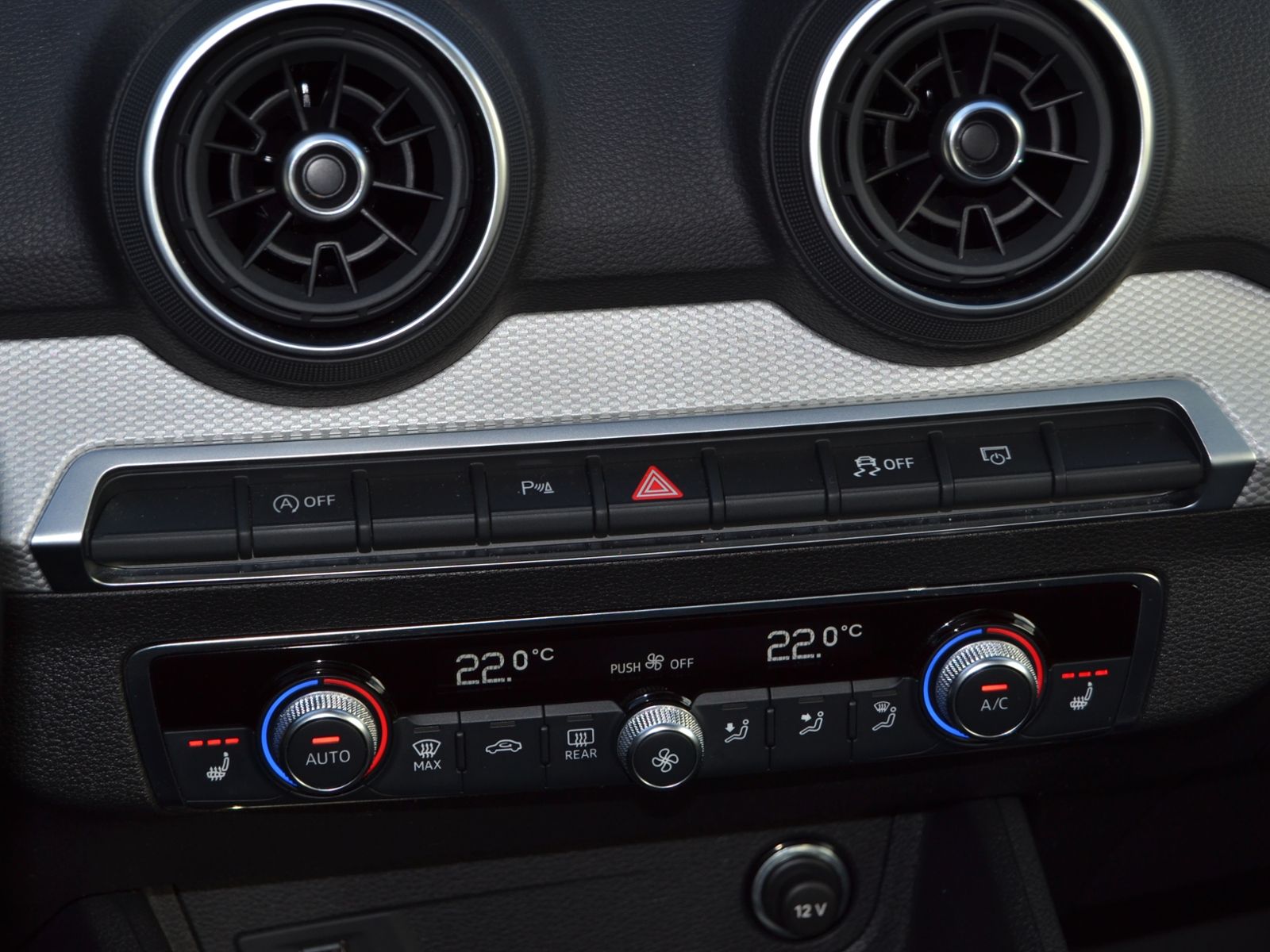 Q2 35 TFSI S-tronic Advanced AHK/MATRIX-LED/RFK/