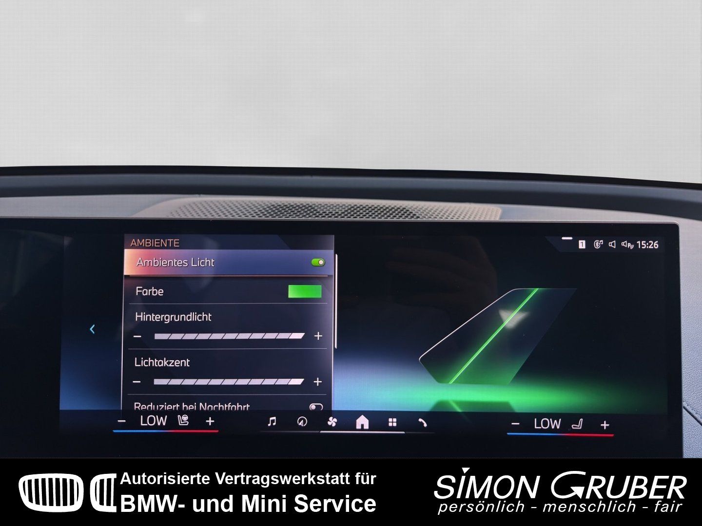 Fahrzeugabbildung BMW iX xDrive50 Sport PanoSky H&K HUD Laser AHK