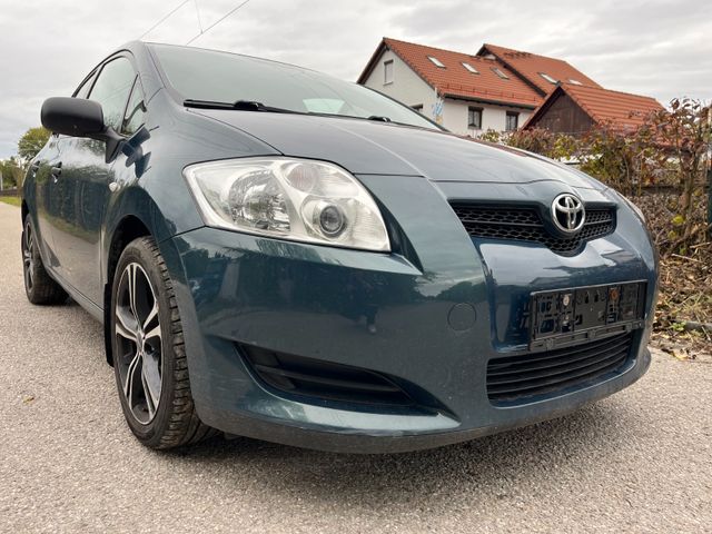 Toyota Auris 1.4 VVT-i Team