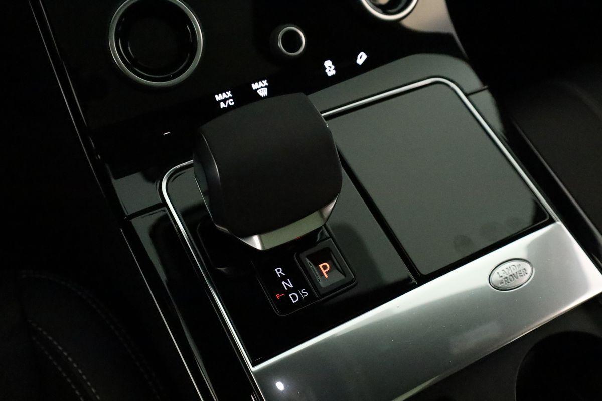 Land Rover Range Rover Velar P400 AWD R-Dynamic SE BLACK 22