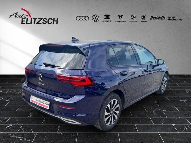 Fahrzeugabbildung Volkswagen Golf VIII TSI Active 5J-Gar Matrix AHK Navi Pano