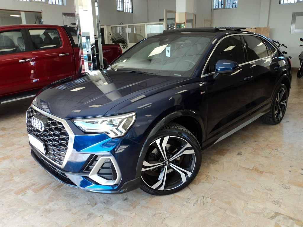 Image of Audi Q3