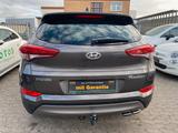 Hyundai Tucson Premium 2WD - silberne Hyundai TUCSON