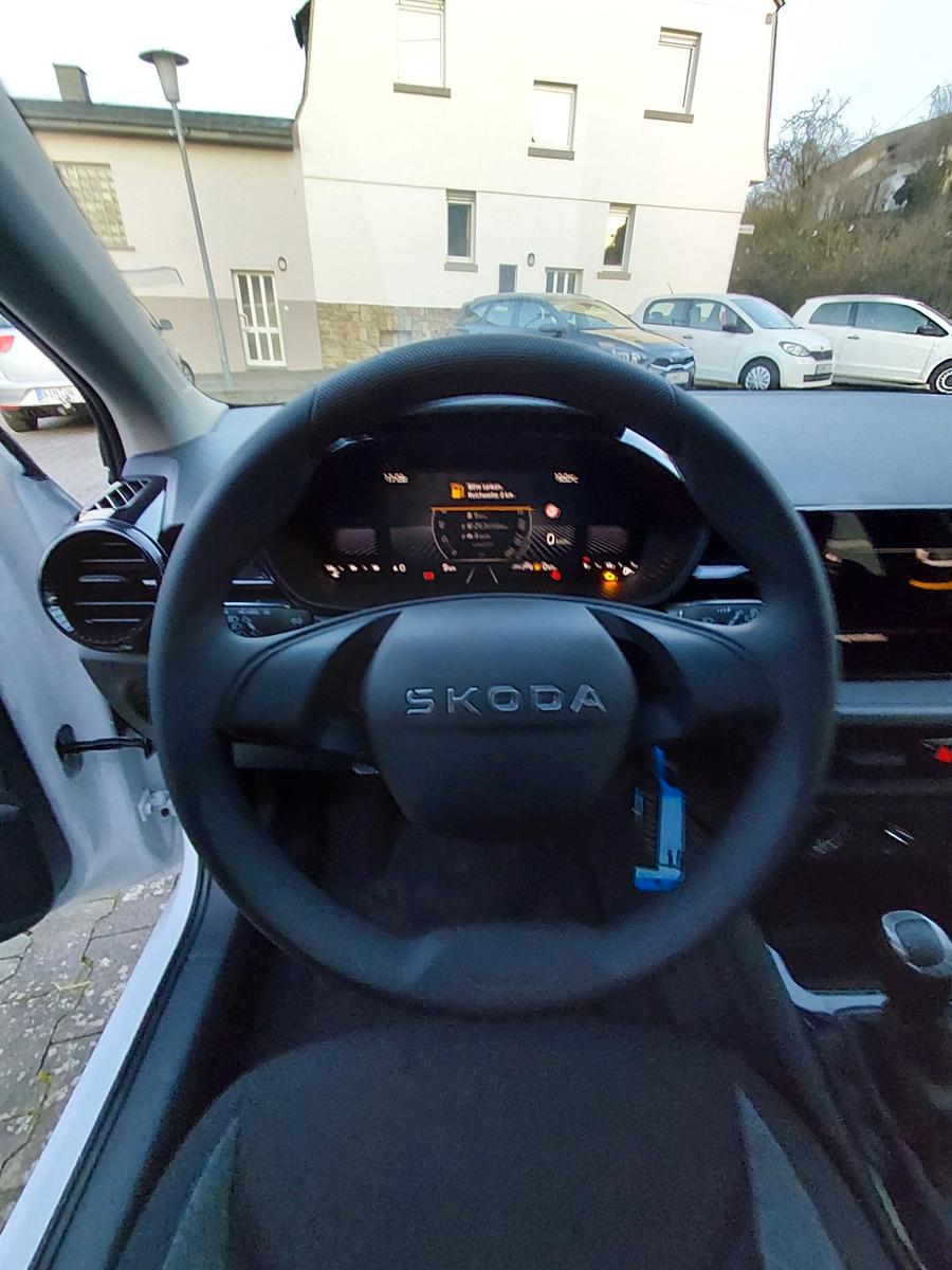 Skoda Fabia 1.0l TSI 85kW Drive mit TZ