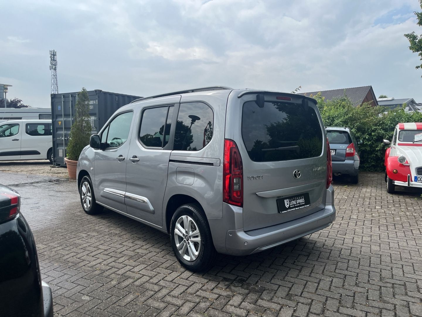 Fahrzeugabbildung Toyota Proace City L1 Team Deutschland 1.5 Panorama ACC