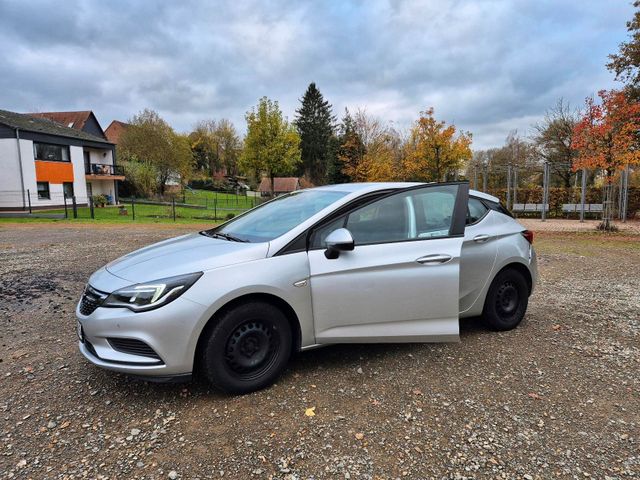 Opel Astra Bj: 2018 / 83.500 km