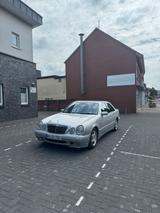 Mercedes-Benz Mercedes E 220 CDI W210 Avantgarde ROSTFRE... - Mercedes-Benz E 220 aus 2000