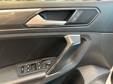 MYAUTOCENTER – Gebraucht- und Jahreswagen mit Werkstattservice in Pfaffenhofen Volkswagen Tiguan *Highline*4Motion*Leder*AHK*LED*