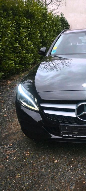 Image of Mercedes-Benz C 200