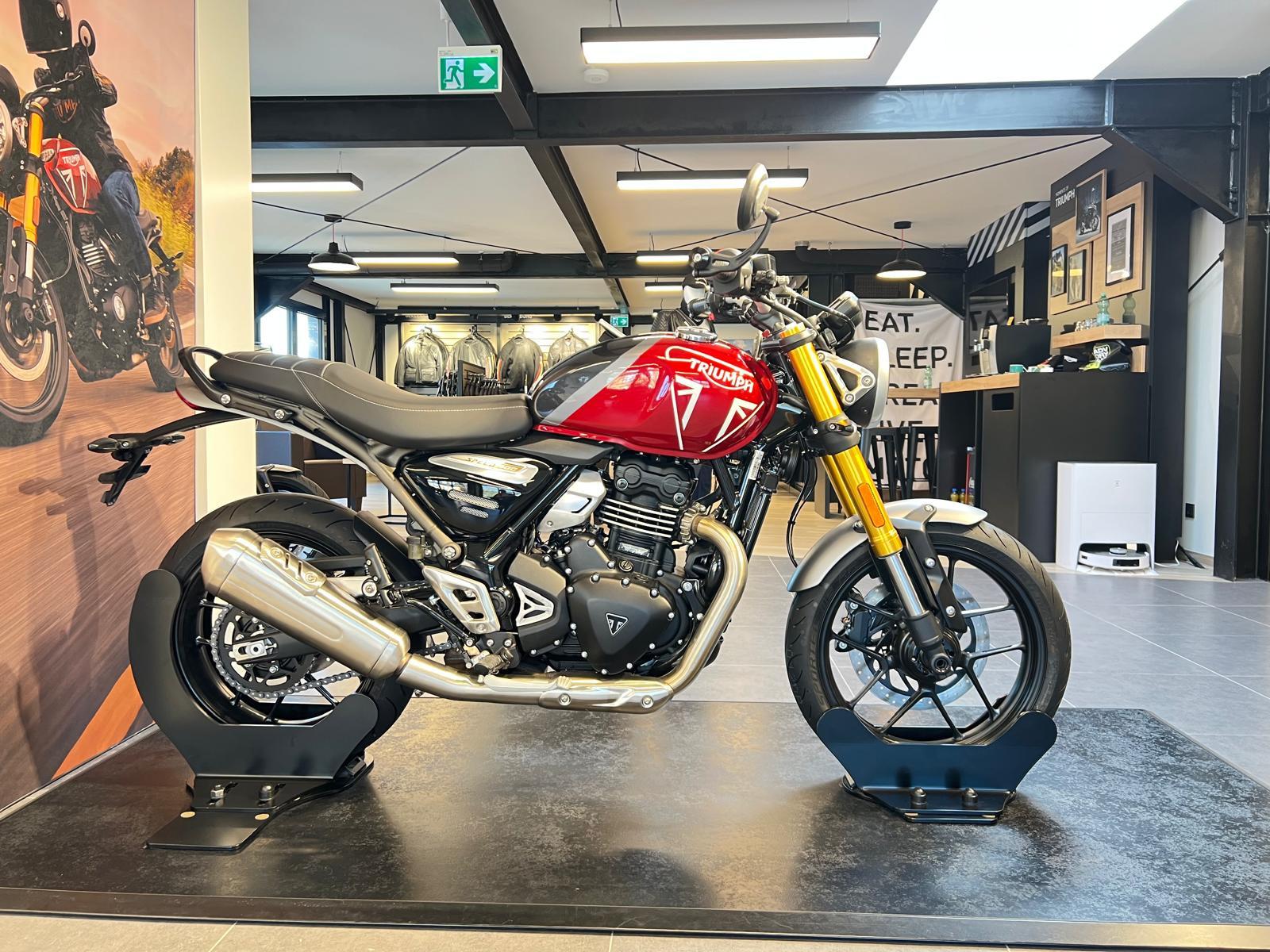 Triumph Speed 400 * ROT * Tageszulassung