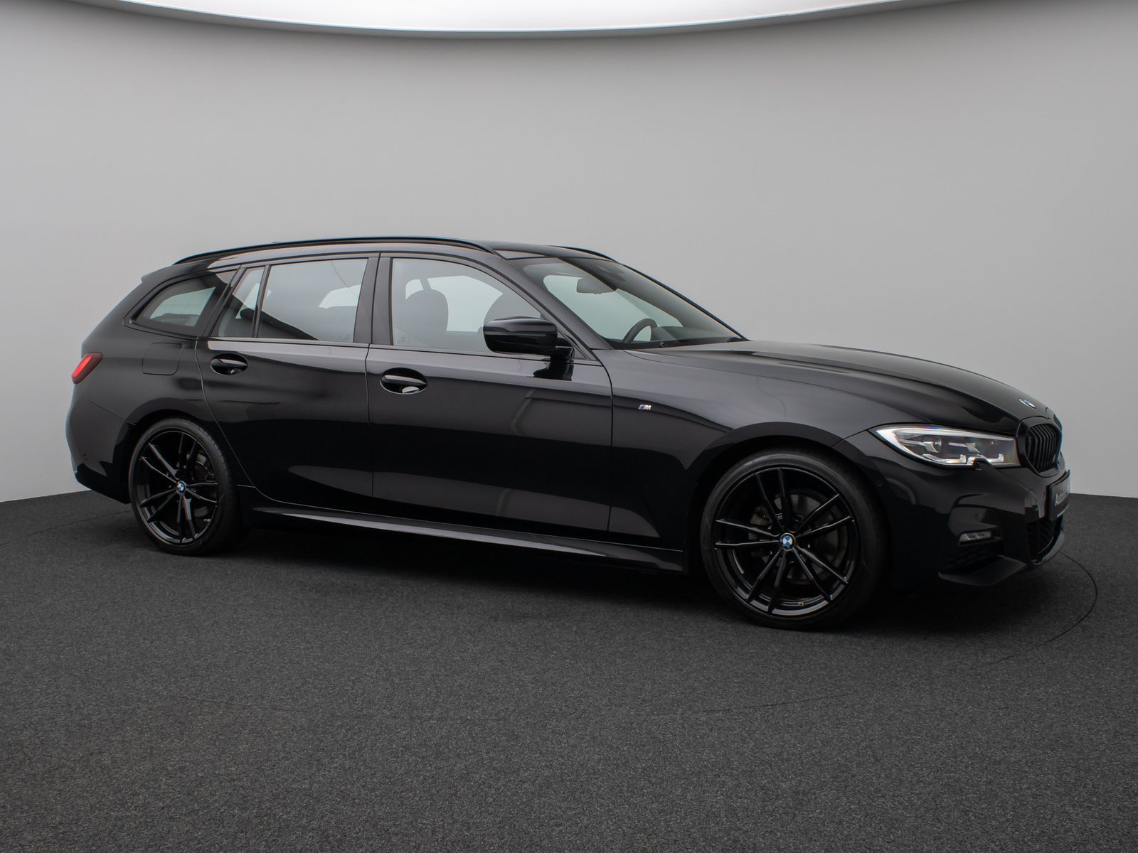Fahrzeugabbildung BMW 320d M Sport Kamera DAB HiFi Komfort Alarm 19Zol