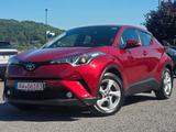 Toyota C-HR Flow - Toyota C-HR Flow mit Benzin-Antrieb