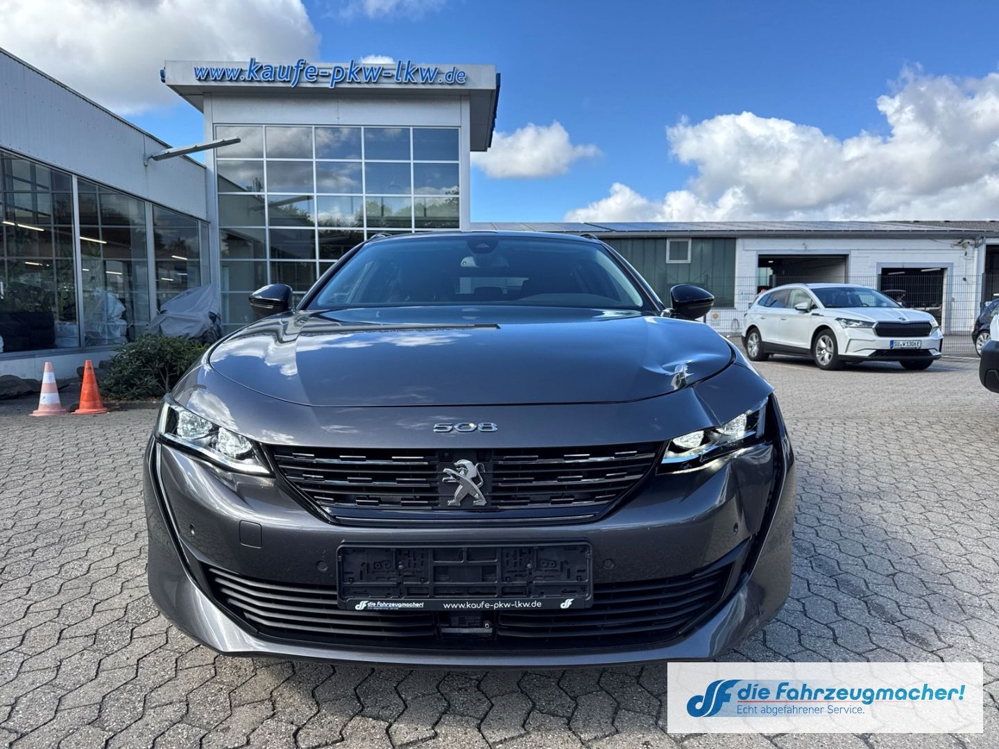 Fahrzeugabbildung Peugeot 508 SW Allure Pack 1.5 Navi 360 Kamera *UNFALLSC