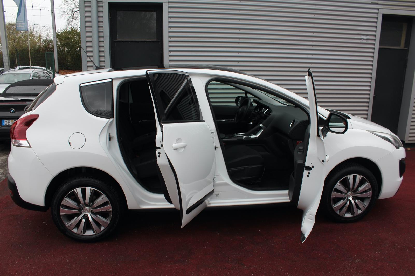 Peugeot 3008 ACTIVE AUTOMATIK KLIMA PANORAMA PDC