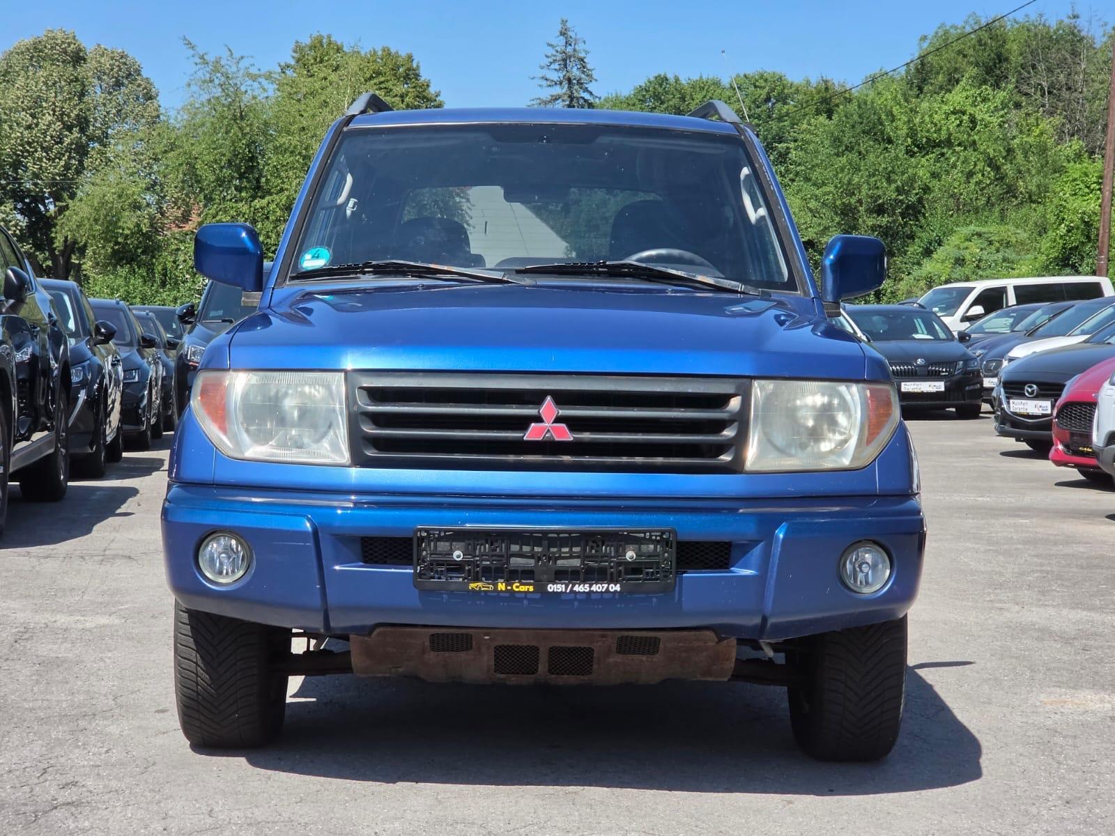 Mitsubishi Pajero Pinin 1.8 | 114 ch | BVM | Attelage fixe | Climatisation | Jantes alliage | Contrôle technique neuf