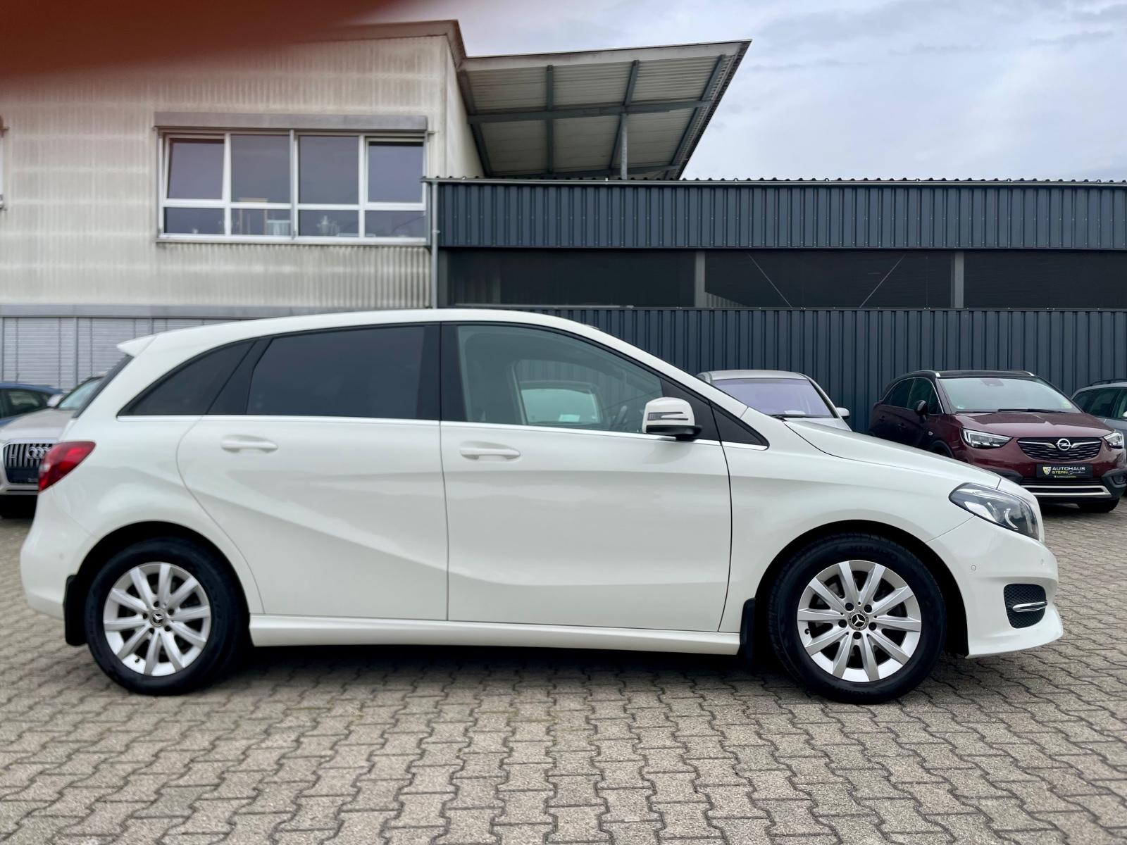 Mercedes-Benz B 180 | 7G-DCT Automatik | LED Scheinw. | Tempo.
