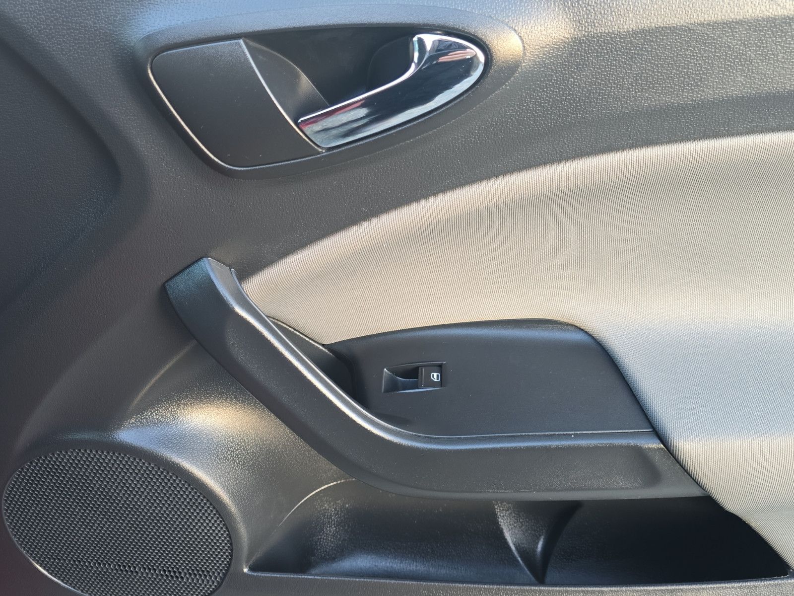 Fahrzeugabbildung SEAT Ibiza SC FR AUTOMATIK NAVI SHZ KLIMA