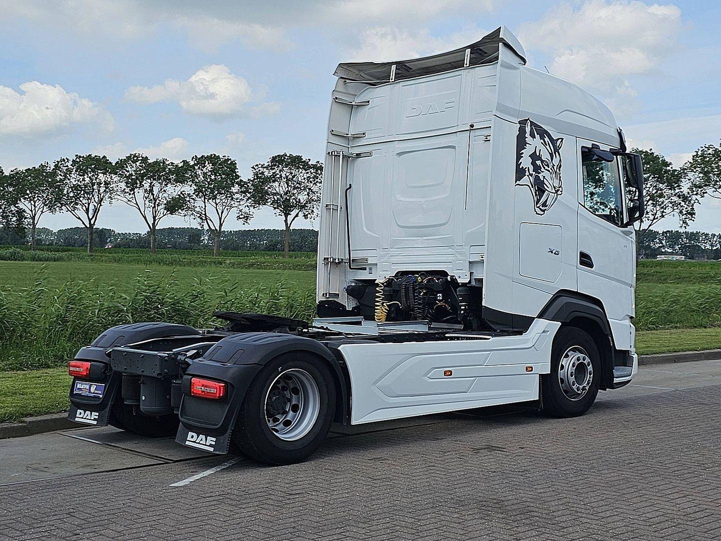 DAF XG 480 Spoilers, skylights