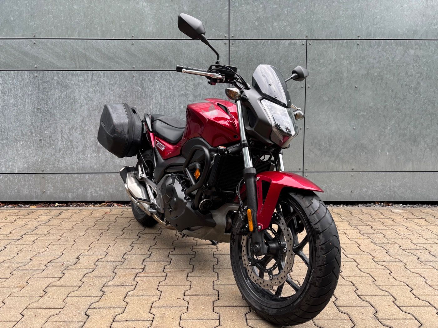 Fahrzeugabbildung Honda NC 750 S ABS Tieferlegung A2 Seitenkoffer