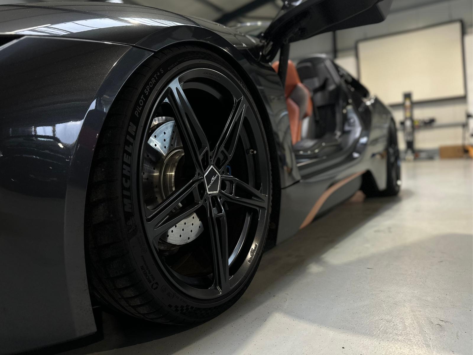BMW i8 Roadster EDITION SOPHISTO AC Schnitzer