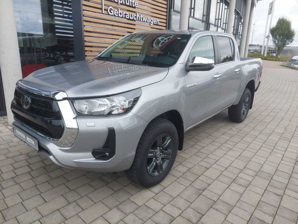 Toyota HiLux 2,8 l Double Cab AT 4x4 Comfort