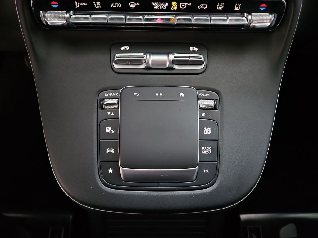 Fahrzeugabbildung Mercedes-Benz V 300 AVG extralang 8 Sitze Standhzg.EASY-PACK