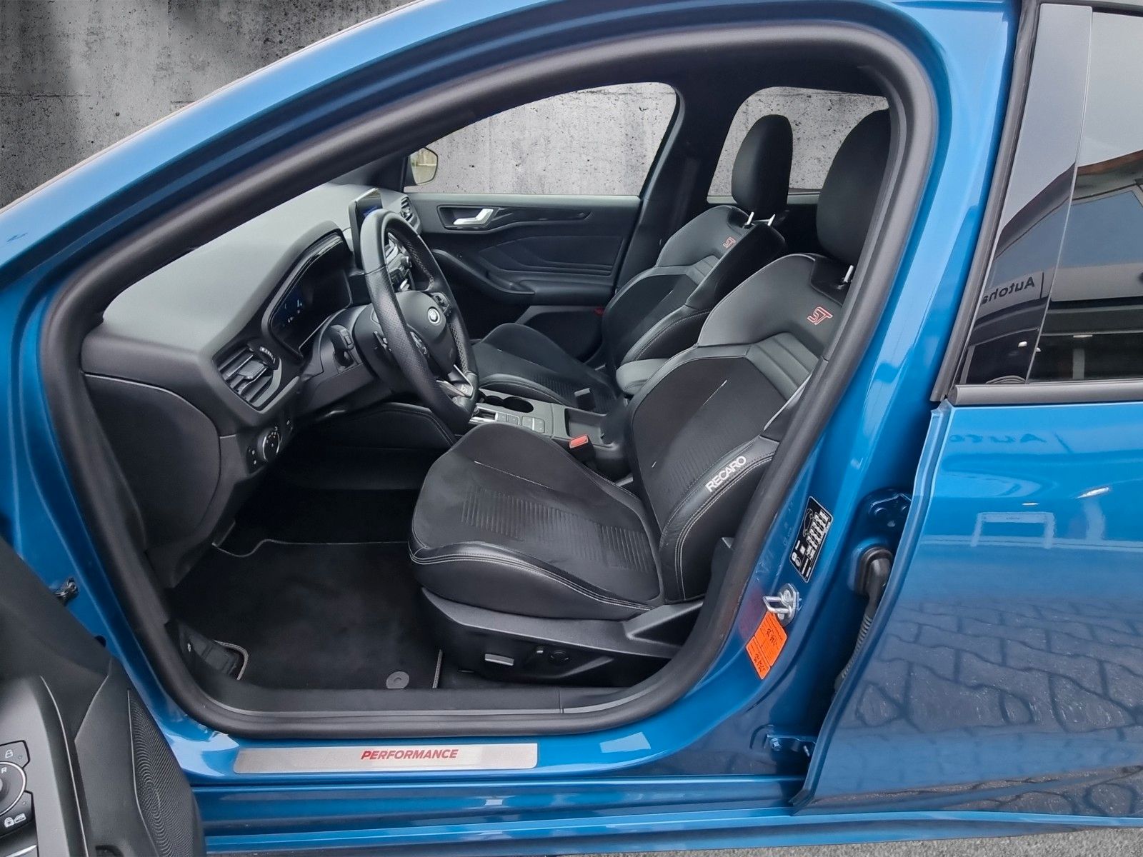 Fahrzeugabbildung Ford Focus Turnier ST