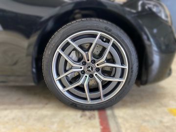 Mercedes E 300 - 6
