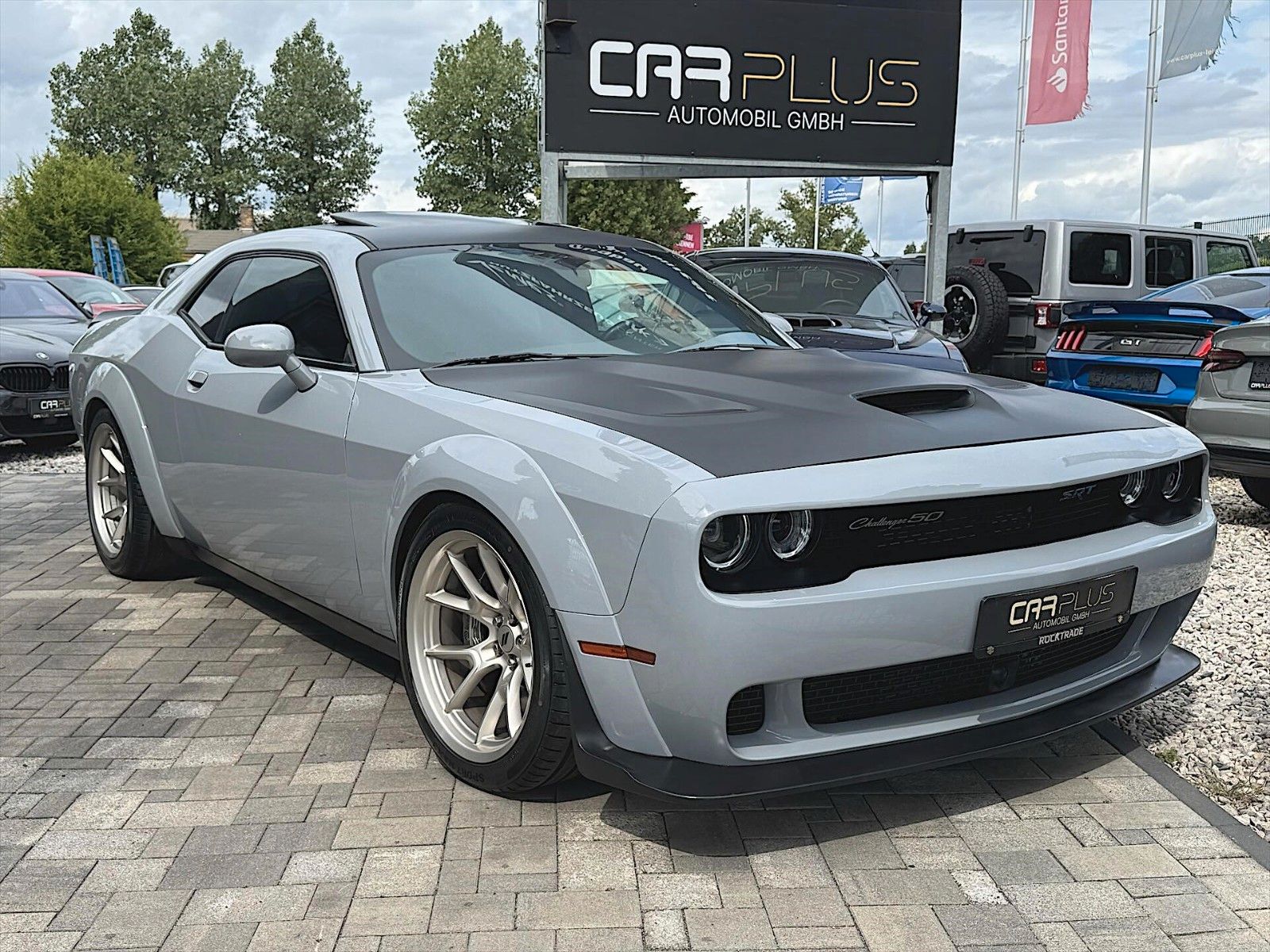 Fahrzeugabbildung Dodge Challenger 6.4 V8 SRT R/T SCATPACK WIDEBODY 50TH