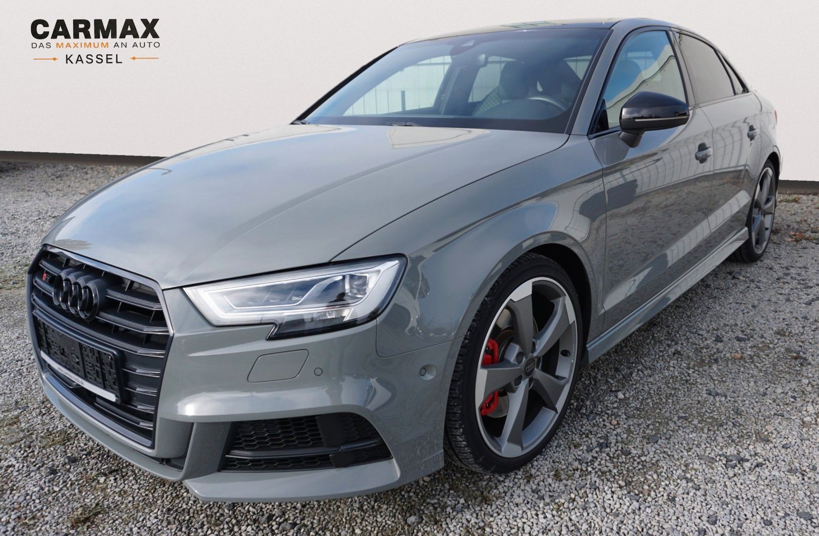 Fahrzeugabbildung Audi S3 Lim. 2.0 TFSI quattro Navi Kamera B&O Pano