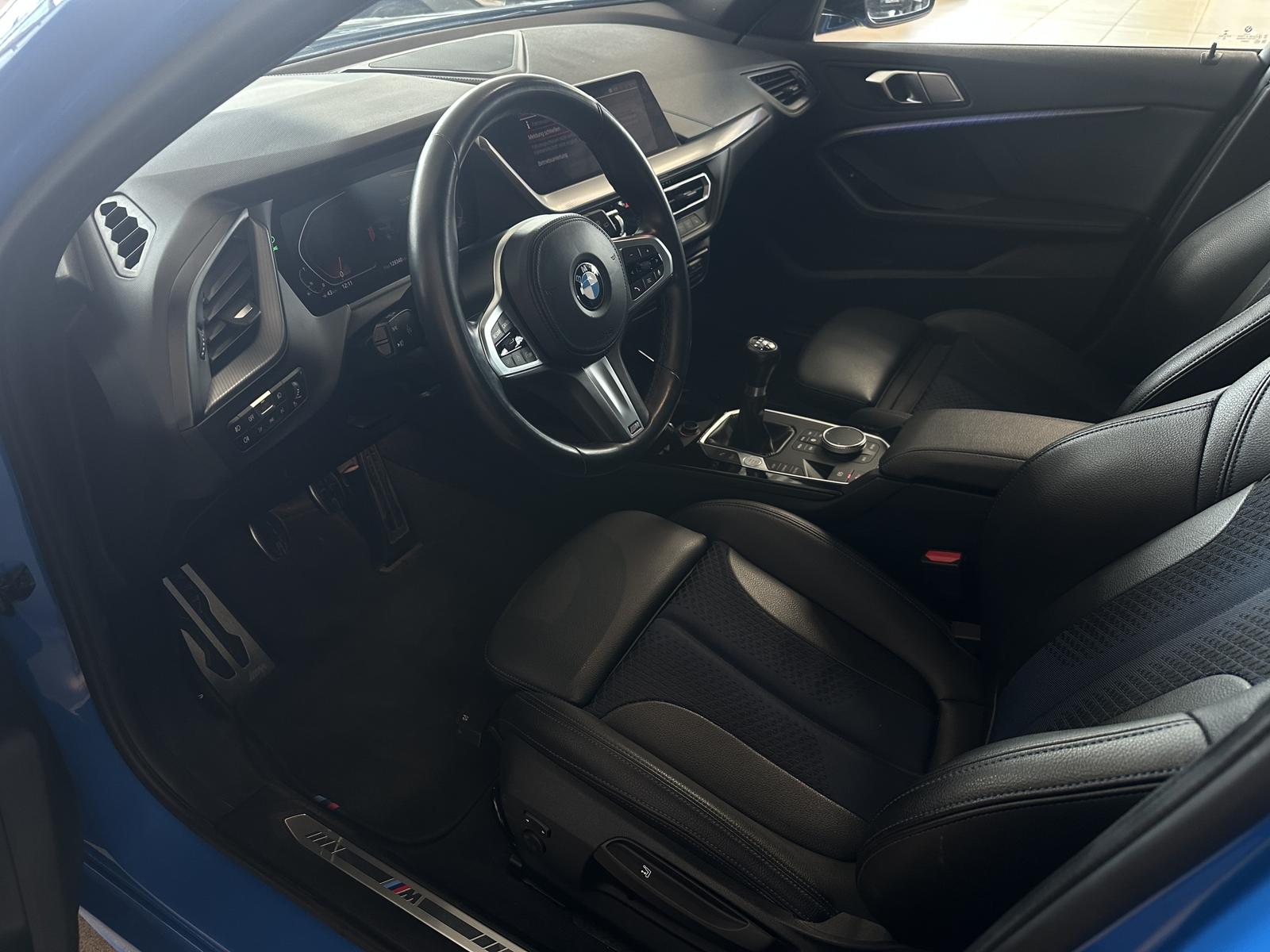 BMW 118 i M-Sport Leder Pano R.Cam Navi LED SHZ, миниатюра 10