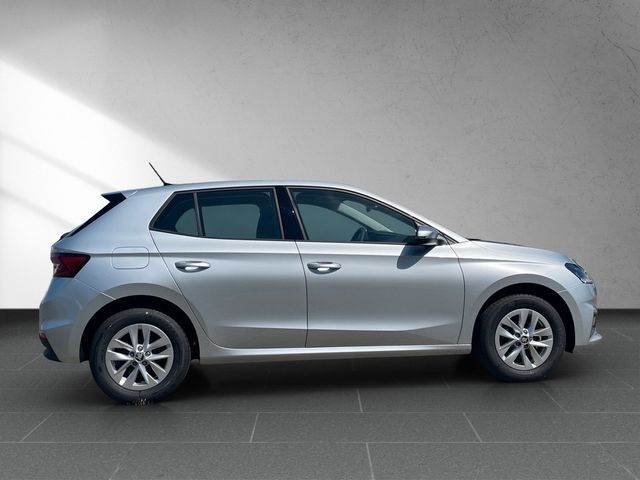 Skoda Fabia 1.0 TSI Essence *ALU*DAB*LED*PDChi*SHZ*TEL