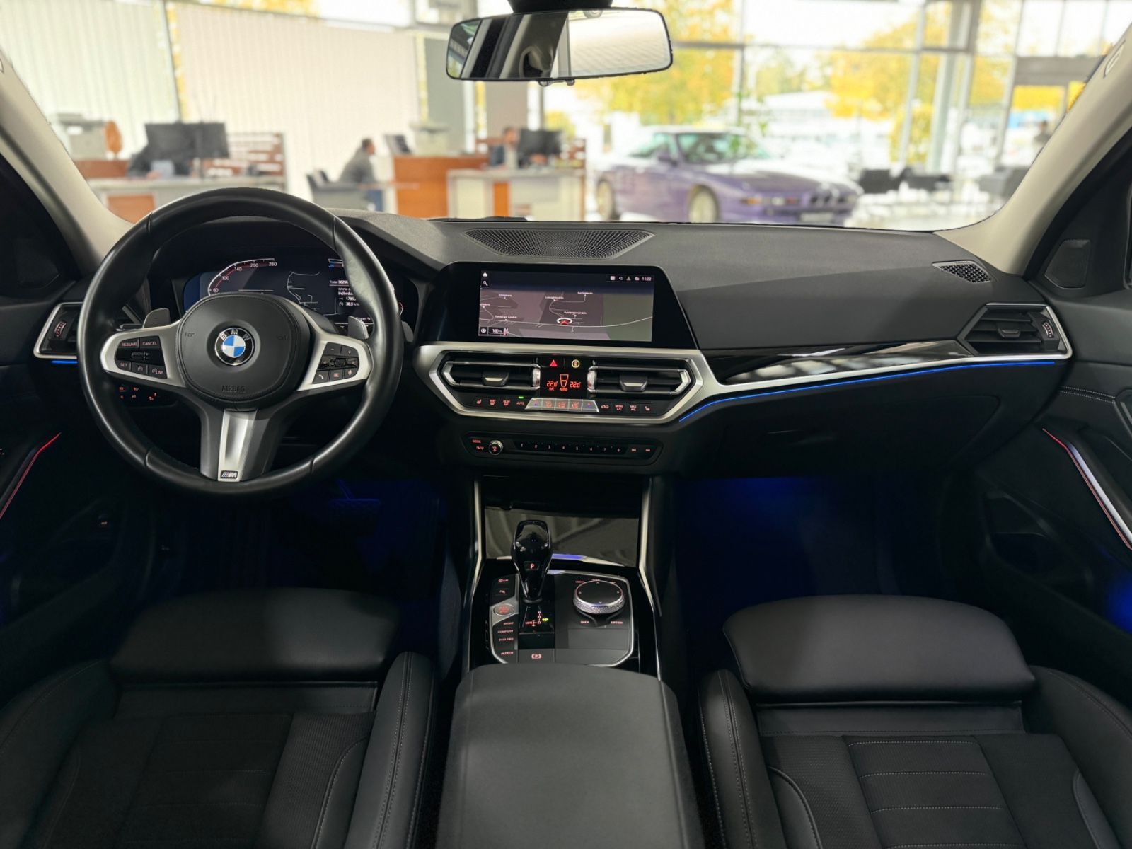 Fahrzeugabbildung BMW 320d xD Sport Line Kamera Laser HUD HiFi Komfort