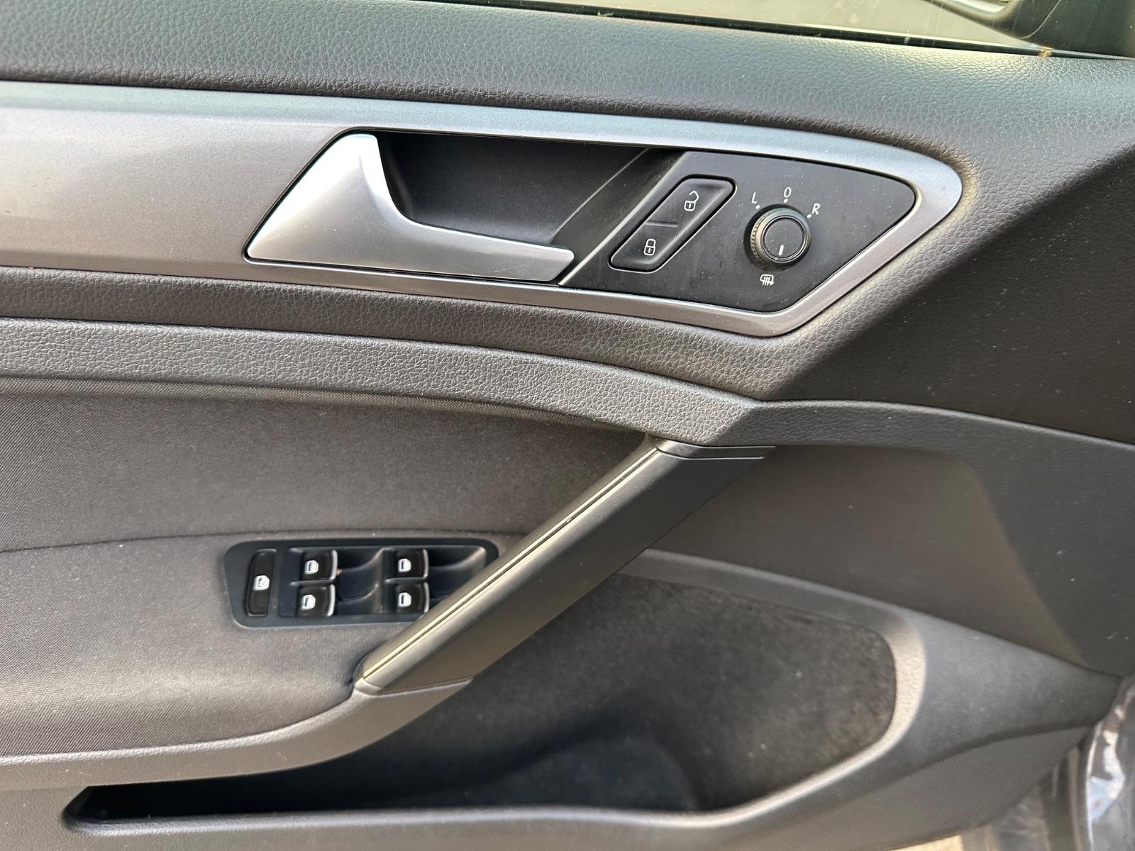 Volkswagen Golf 2015 — photo 20