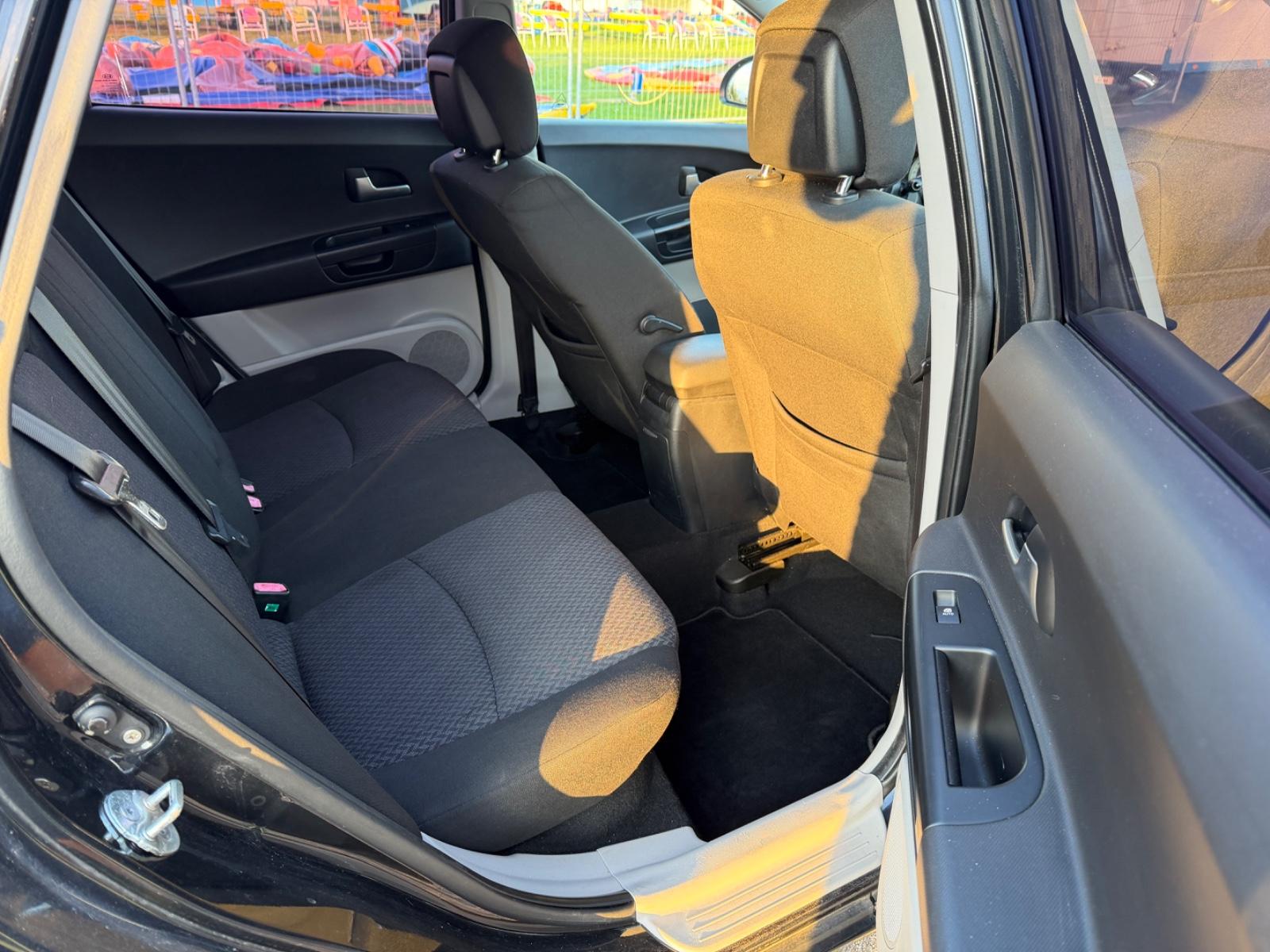 Kia ANDERE Ceed Sportswagon EX