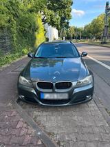 BMW E91 320d Automatik Klima CIC Navigation - BMW 320 aus 2010: Kombi, 320d