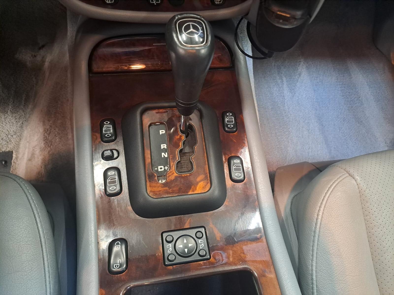 Mercedes-Benz ML270 2004 — photo 21